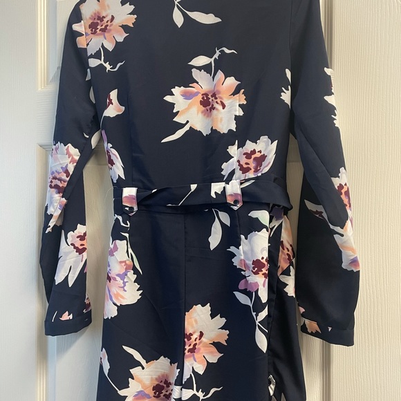 Navy floral long sleeve/shorts romper - Picture 8 of 10